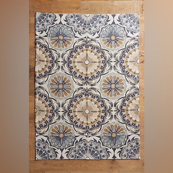 Hand Tufted 100% Wool Geometric Scalloped Rug | AnthroHome Anthropologie Festival Rug 8’ x 10’ - 100% Wool rug. NEW